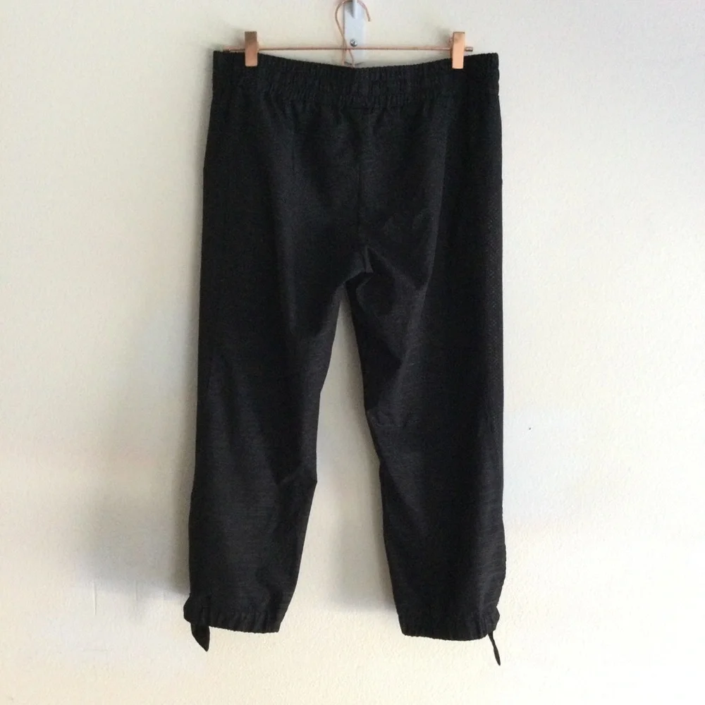 LORNA JANE Balance Active Tie 3/4 Crop Pant Black Sz Large - Picture 10 of 15